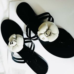 Chanel camellia jelly flip flops very good condition